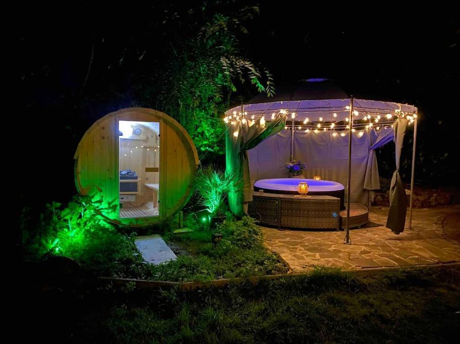 Ferien-Villa Direkt Am Rhein Sauna/Whirlpool Gotterswickerhamm エクステリア 写真
